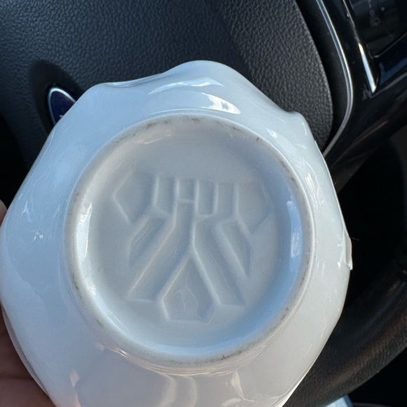 Set of 2 TASSEN  Emotion Face Bowls - Picture 3 of 4